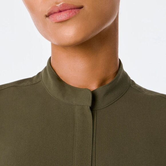 Figs Rafaela Oversized Scrub Top in Spruce, Size Large - Picture 4 of 11